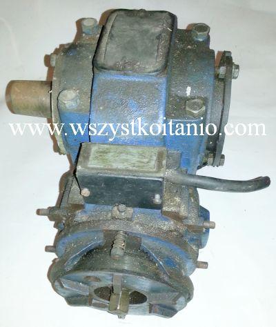 Przekładnia kątowa ślimakowa z hamulcem, motoreduktor kątowy 