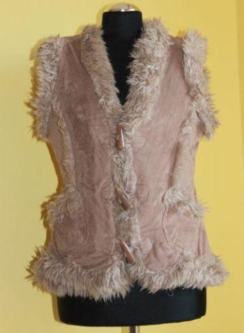 Bezrękawnik na futerku, beż, futerko